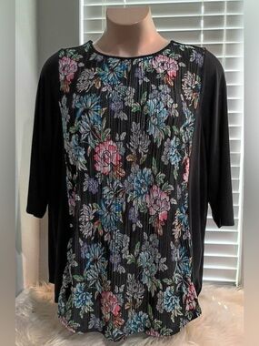 Avenue Women’s 4X Top